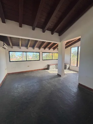 En Venta Espaciosa Casa