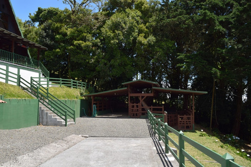 Imagen 15 de 19 de Quinta Los Robles Sacramento, San José De La Montaña, 3km Volcán Barva
