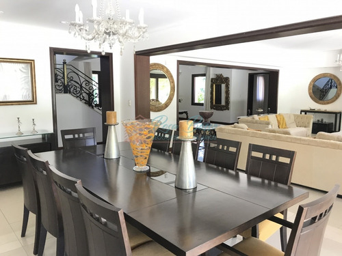 Casa En Golf, 6 Dormitorios *- Ref: 6099