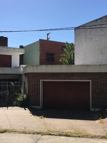 Imagen 3 de 13 de Casa En Zona Centrica