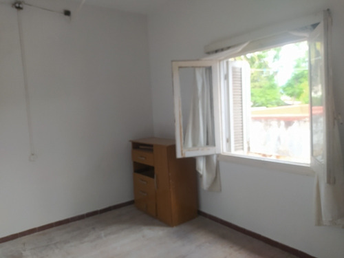 Dueña Vende Casa En Linda Zona De La Teja