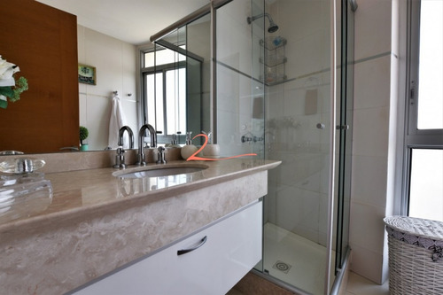 Apartamento De 3 Dormitorios En Venta Y Alquiler Temporario, Playa Mansa. Punta Del Este- Ref: 5335