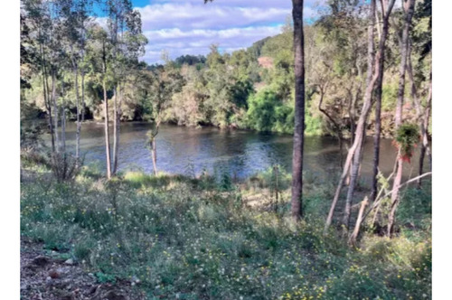 Preciosa Parcela Con 90 Metros De Orilla De Río