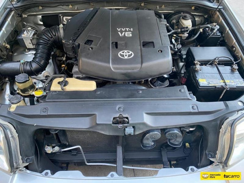 Toyota 4runner Sr5-automática