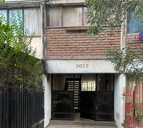 Depto 2 Dormitorios 1 Baño Estacionamiento, 5 De Abril