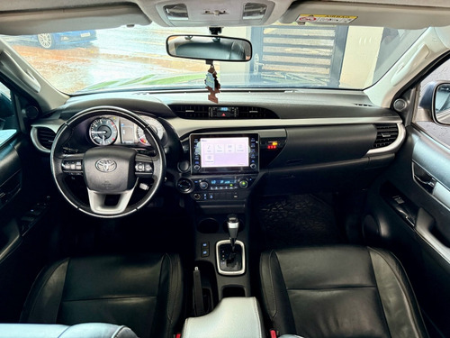 Toyota Picape Cabine Dupla SR 2.8 TDI CD 4x4 (Aut)