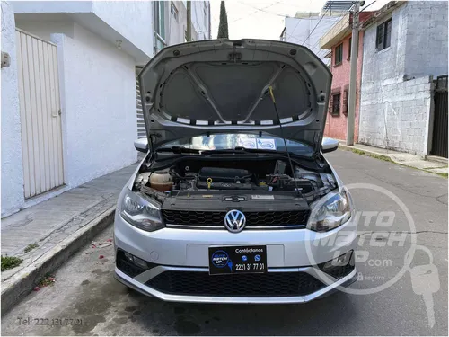 Volkswagen Vento 1.6 Confortline Mt