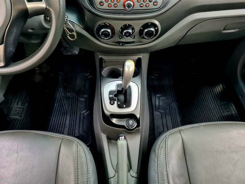 Fiat Palio 1.6 MPI ESSENCE 16V FLEX 4P AUTOMATIZADO