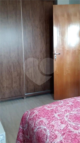 Imagem 5 de 15 de Apartamento De 01 Dormitório Compacto Em Perfeito Estado, 01 Sala Ampla Com Sacada Envidraçada - Reo570261