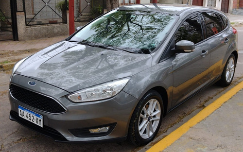 Imagen 2 de 25 de Ford Focus 1.6 S 5p Mt 2016