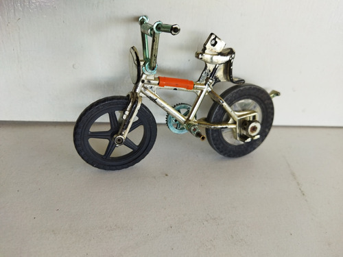Bicicleta Figuara 12 Cm Plastico Metal Llanta Escala
