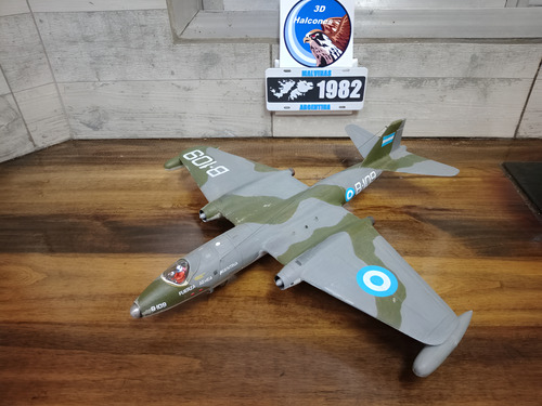 Maqueta Avión Argentino Canberra Escala 1/72 Malvinas