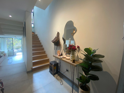 Dúplex En Arriendo 3 Dorm. Con Excelente Conectividad.
