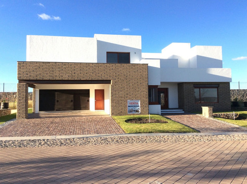 Se Vende Preciosa Residencia En El Campanario, De Autor, Mex