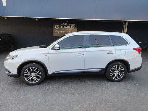 Imagem 13 de 15 de Mitsubishi Outlander 3.0 Gt 4x4 V6 24v
