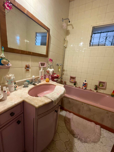 Venta Chalet 2 Dormitorios Castelar Con Cochera