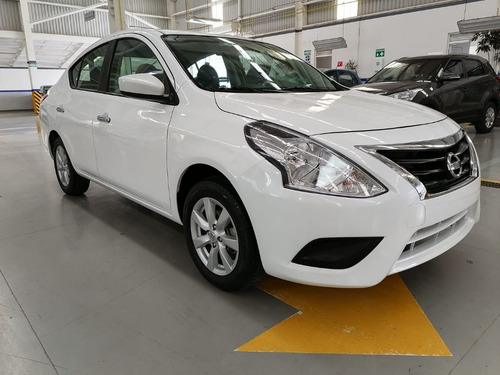 Imagen 10 de 15 de Nissan Versa Sense