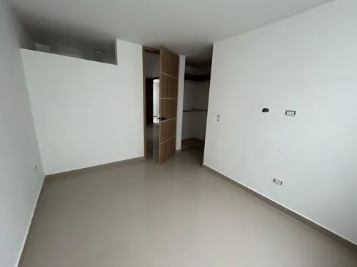 Edificio En Venta En El Ingenio. Cod V11666