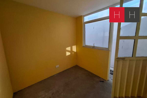 Casa En Venta En Lomas Del Mármol