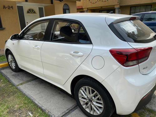Imagen 3 de 13 de Kia Rio 2020 1.6 Lx Hatchback Mt