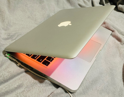 Macbook Pro 13 I5 - Baratíssimo - Oportunidade Frete Grátis Prateado (Usado)