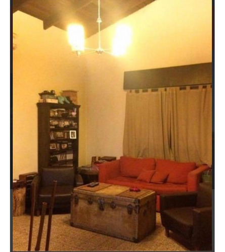 Casa 5 Ambientes- Castelar Sur