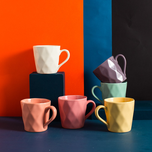 Caneca De Ceramica 1 Unidade Diamond Sortida 180ml Sortida Diamond