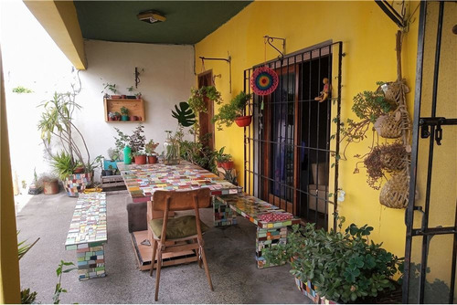 Imagen 6 de 14 de Venta 2 Locales + Depto 3 Amb + Patio En Quilmes