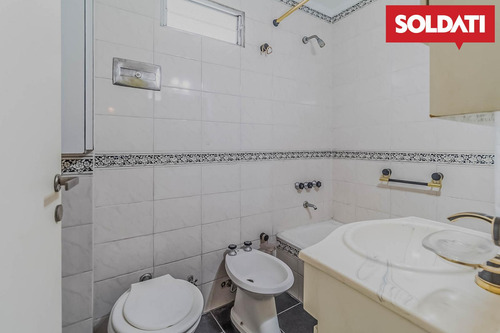 Venta - 3 Ambientes Con Balcon - Flores