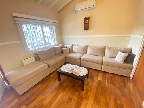 Imagen 4 de 14 de Venta- Casa De 4 Amb, En Ciudad Evita C/ Jardin Y Piscina