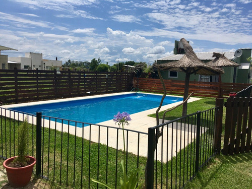 Imagen 6 de 8 de Bungalows Para 4 Personas.