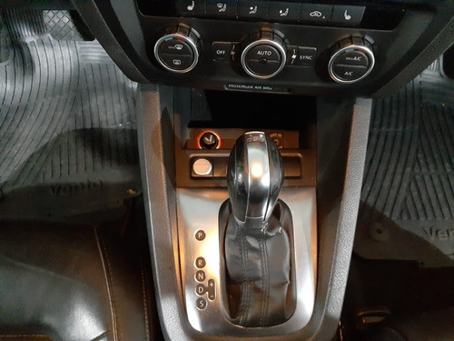 Volkswagen Vento 2.0 Fsi Sportline Dsg 2012 Dg