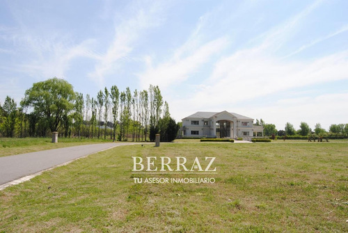 Imagen 6 de 8 de Lote Venta Chateau 850 M2 - Pilar