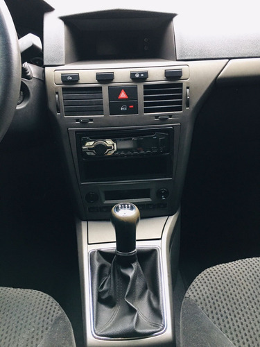 Imagem 8 de 14 de Chevrolet Vectra Hatch Gt