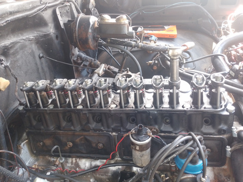 C10 Modelo 76. Caja 3ra Al Piso. Motor Hecho A Nuevo Complet