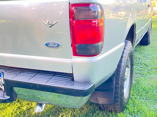 Ford Ranger 4.0 Xlt Cab. Extendida 4X2 162Cv 2P
