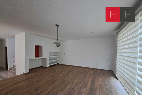 Casa En Venta En Puebla, Fuentes De Moratilla