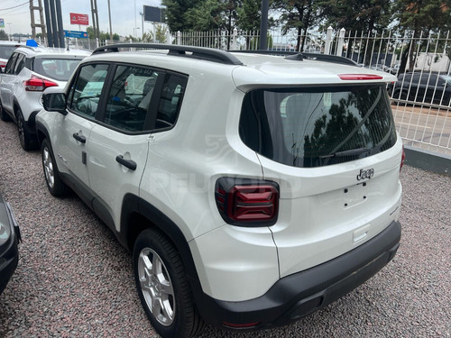 Jeep Renegade 1.8 Sport At6