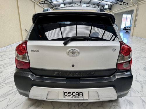 Toyota Etios 1.5 Cross