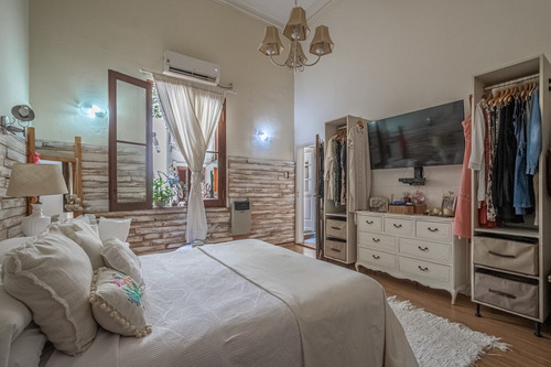 Ph · Venta · 5 Ambientes · San Cristóbal · Patio