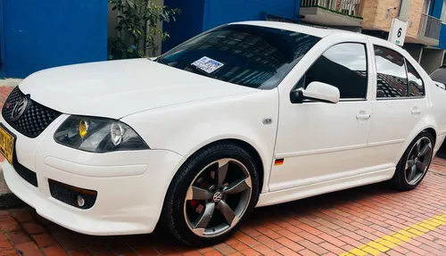 Jetta Versión Full, Cojineria En Cuero, Es Automático