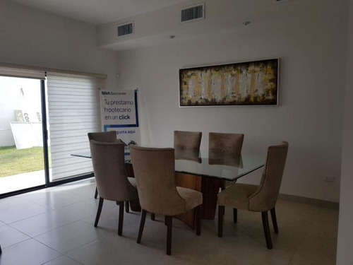 Imagen 3 de 13 de Residencia En Venta En Viña Santo Tomas, Viñedos