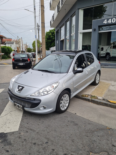 Peugeot 207 1.4 Sedan Hdi Xt