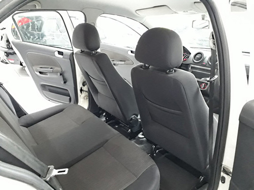 Volkswagem Gol 1.0 4 Portas Completo (-) Ar Cond. Impecável