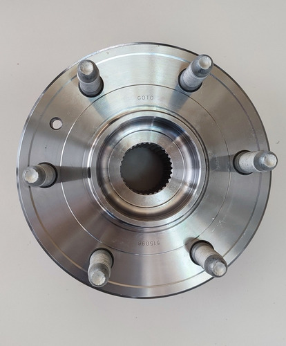Imagen 4 de 4 de Mozo Cubo Rueda De Silverado Tahoe Avalanch 4x4 08-13 515096