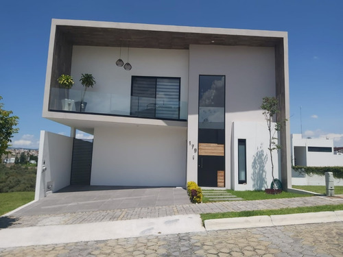 Imagen 1 de 14 de Se Vende Hermosa Casa En Lomas De Angelópolis Amueblada