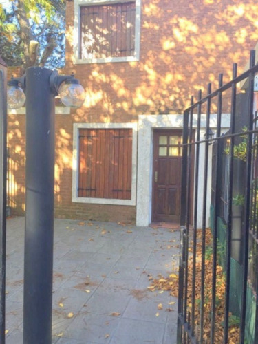 Imagen 2 de 21 de V076 - Excelente Duplex En Venta, Gas Natural, Zona Residencial
