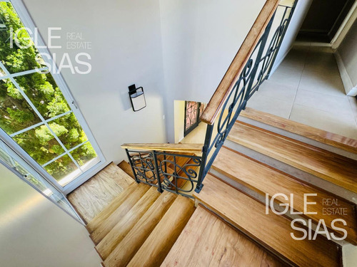 Casa En Lote Interno En Las Glorietas