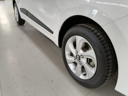 Imagen 8 de 15 de Hyundai Grand I10 Gls Tm 2020