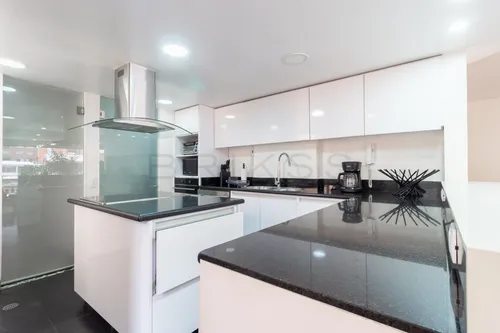 Apartamento En Venta En Los Rosales. Cod V6639